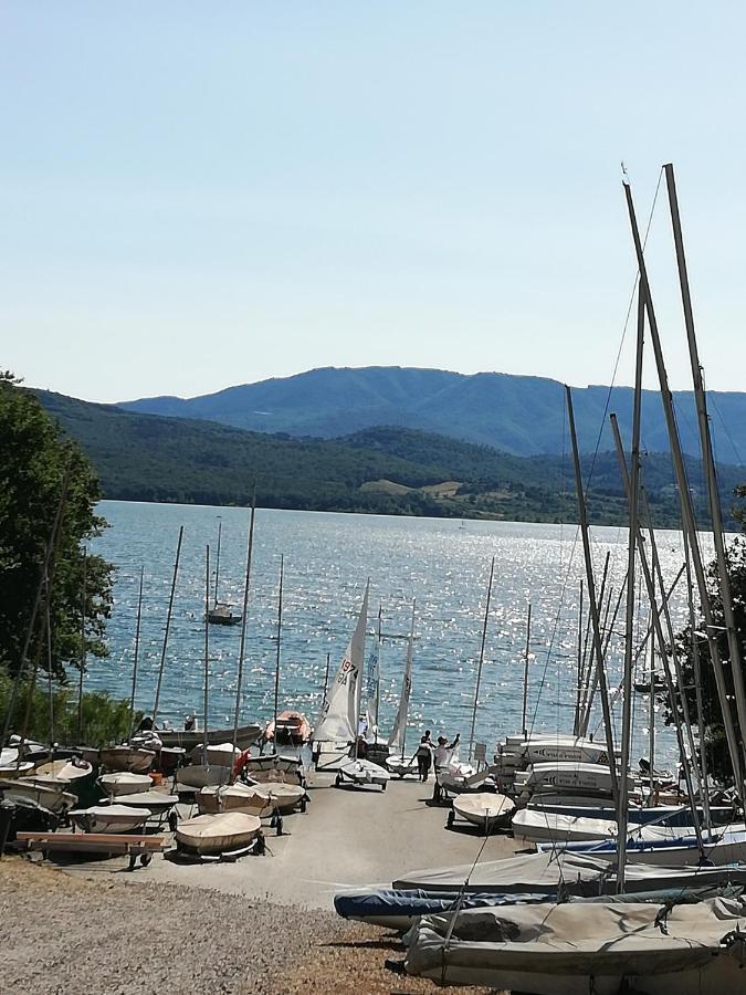 Il Lago Del Mugello B&B Barberino di Mugello Bagian luar foto